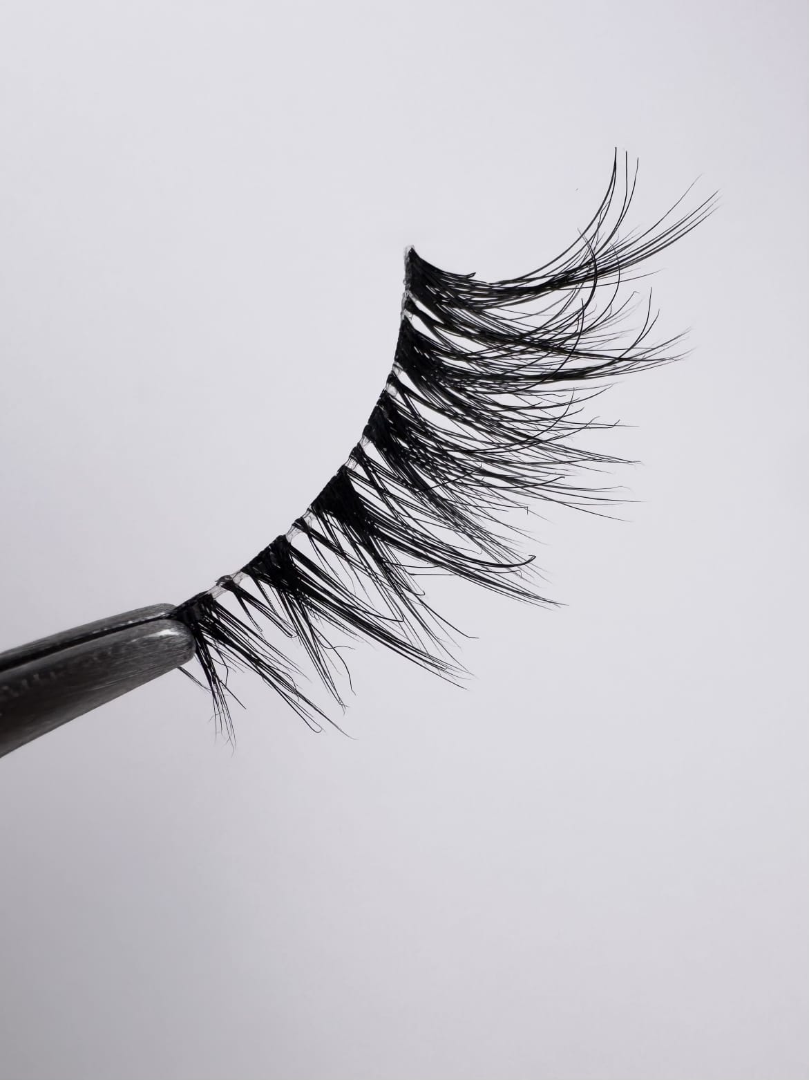 C3 – Corner Lashes