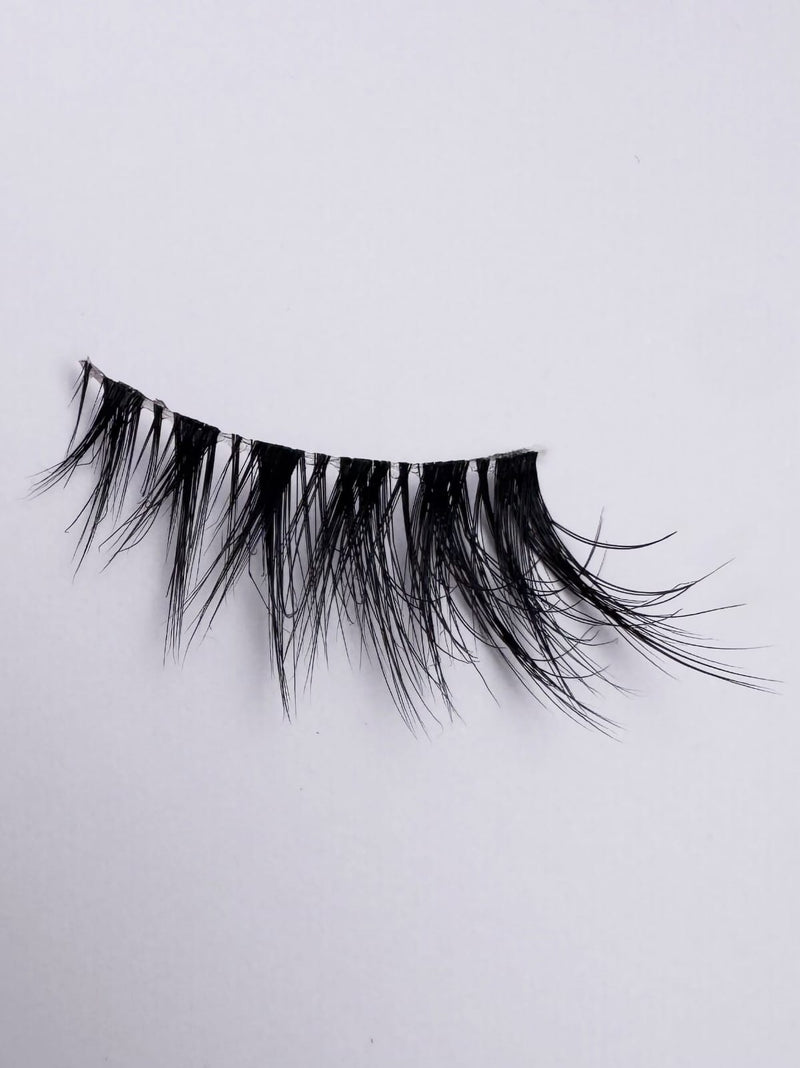 C3 – Corner Lashes